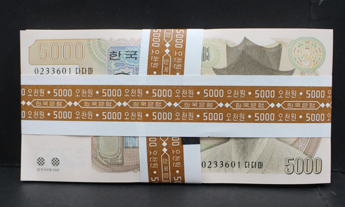 한국은행 라 5000원 4차 오천원 (다다마 02포인트) 100매 다발 미사용