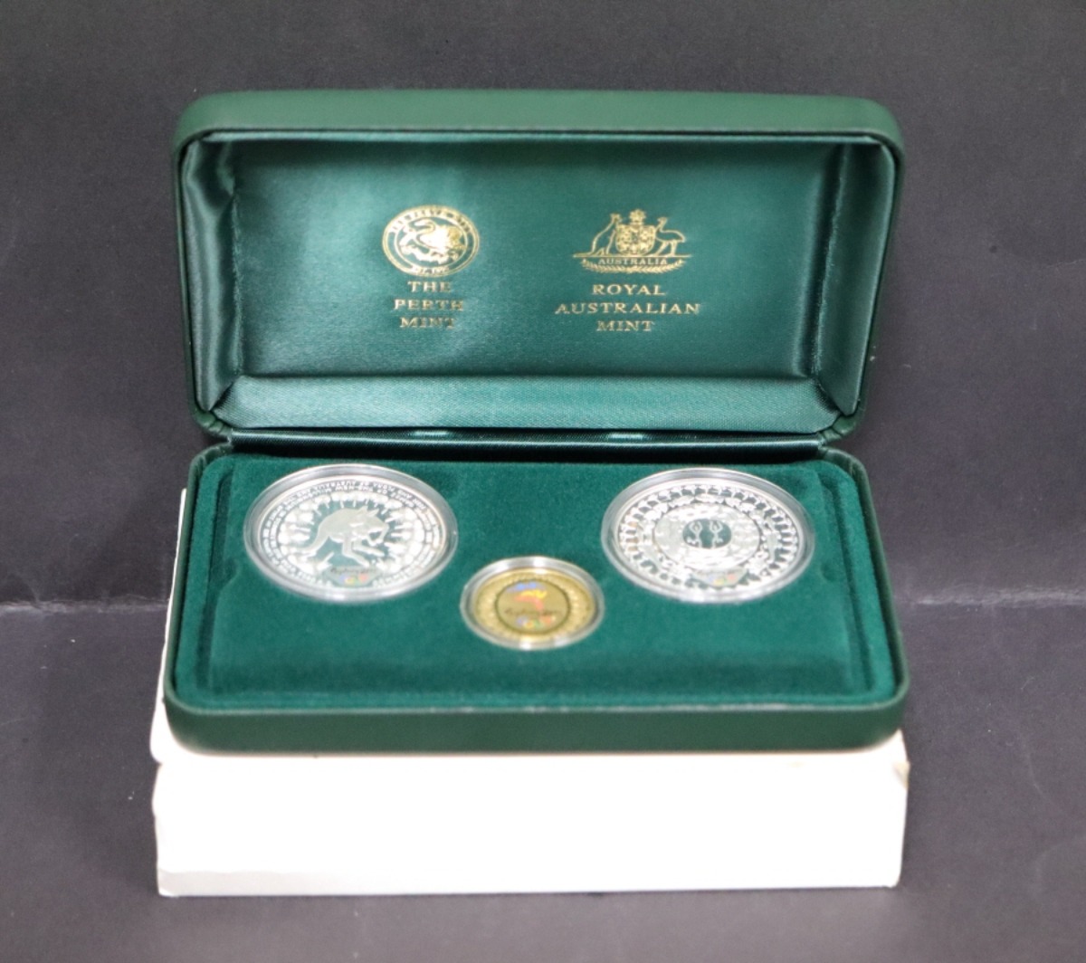 호주 2000년 시드니 올림픽 기념 금은화 3종 세트