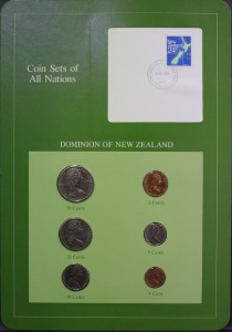 세계의 현행주화 뉴질랜드 1982~1983년 6종 미사용 주화 및 우표첩 세트