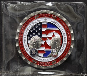 미국 2018년 백악관 발행 2018년 싱가포르 북미정상회담 (트럼프 김정은) 메달