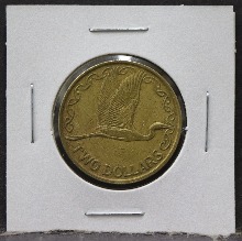 뉴질랜드 1990년 2달러 주화 사용제