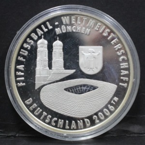 독일 2006년 FIFA 월드컵 뮌헨 경기장 기념 은메달 (보증서 겸 설명서 포함)