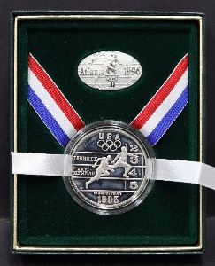 미국 1995년 1996년 아틀란타 올림픽 기념 은화 - 육상 (미국 조폐청 발행 오리지날 배지 뱃지 포함)